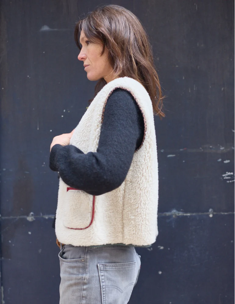 Atelier Scämmit Sherpa Vest - Image 17
