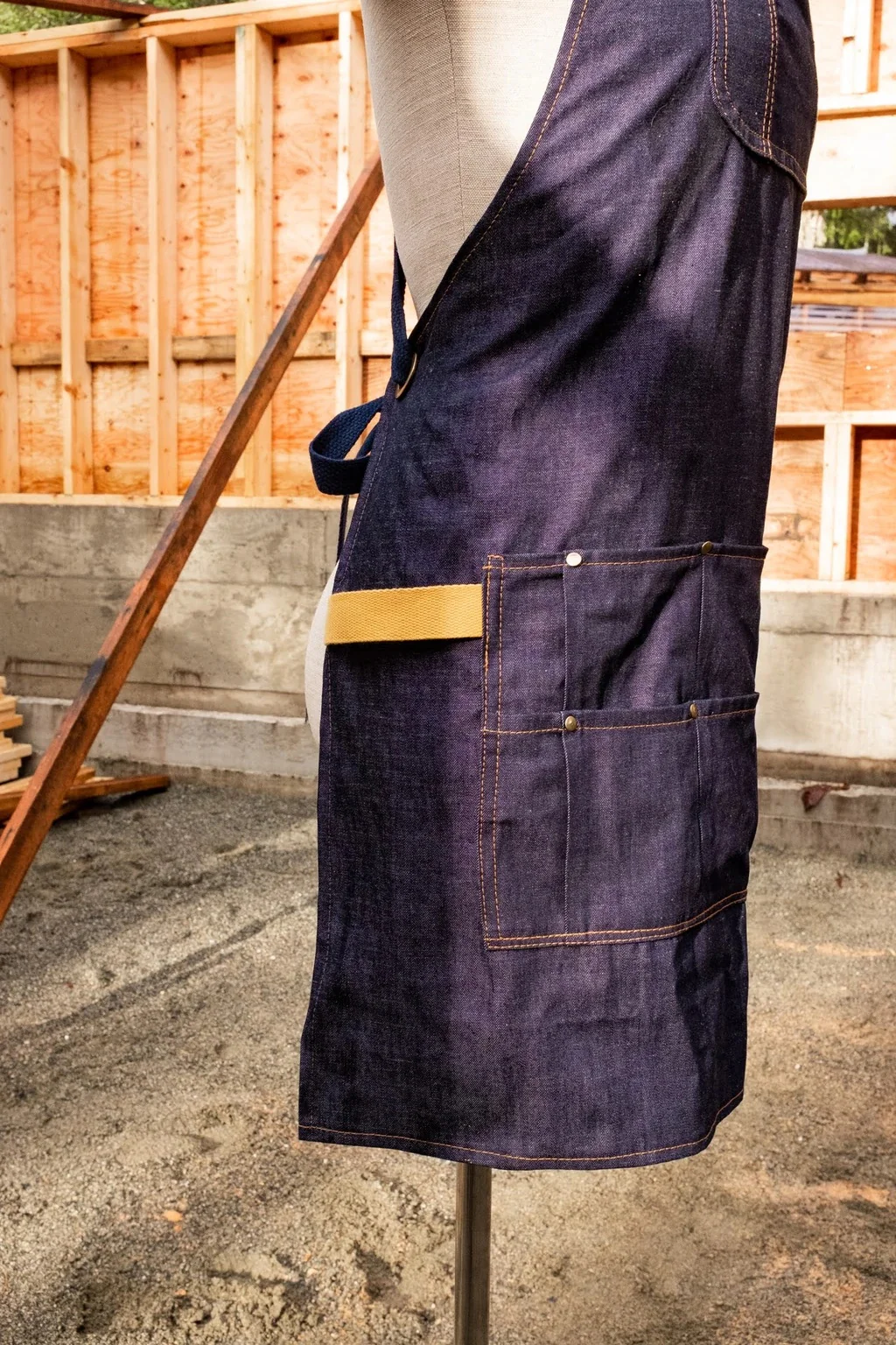 Thread Theory Woodhaven Apron - Image 3
